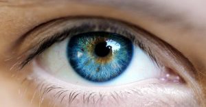 Médicos explicam ligação entre doenças nos olhos e no coração.